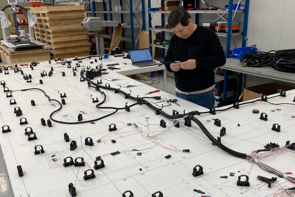 BS&i Mechatronics kabelboom assemblage 600x400